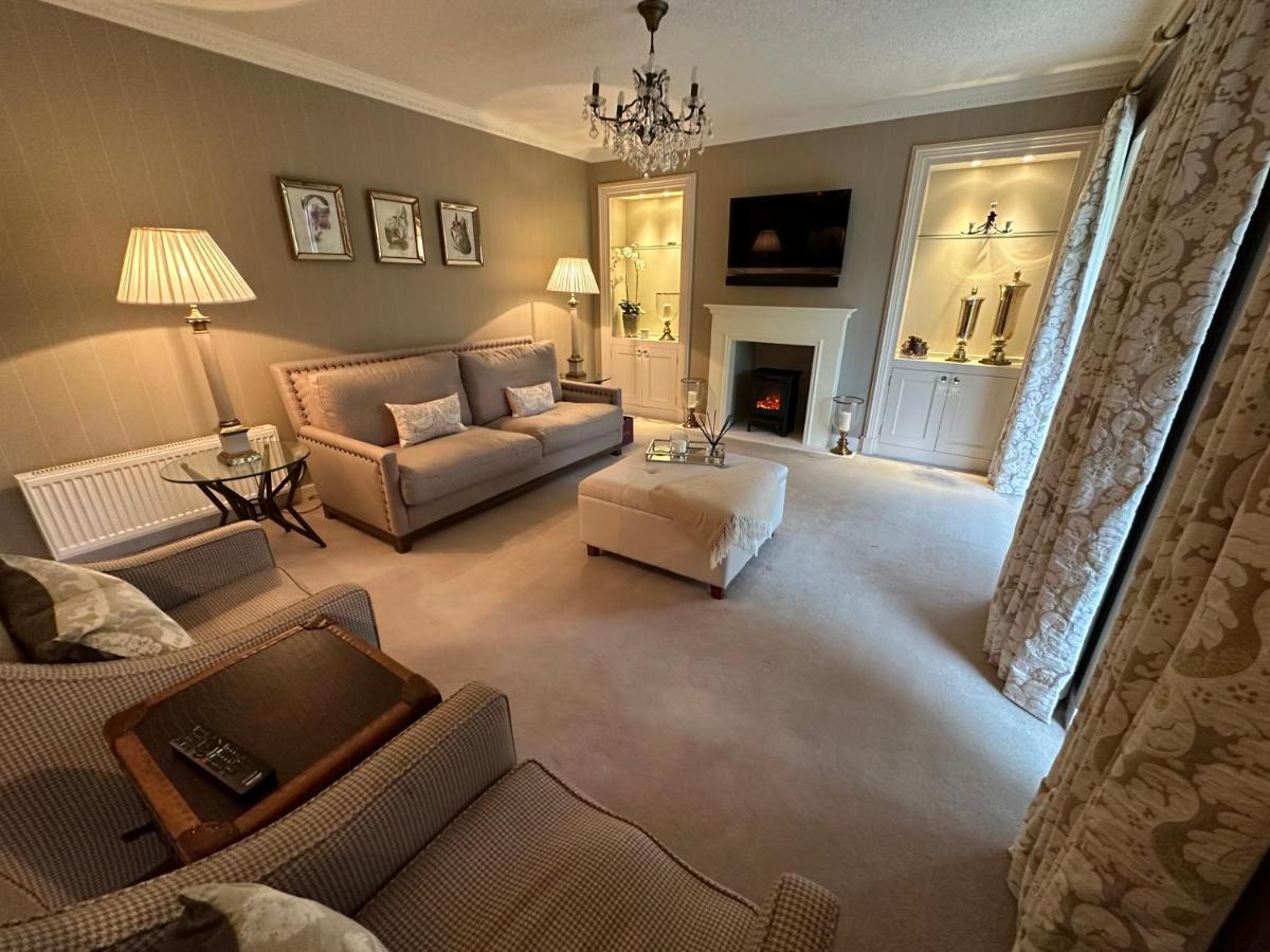 One Dunbar Court Gleneagles Village Apartment